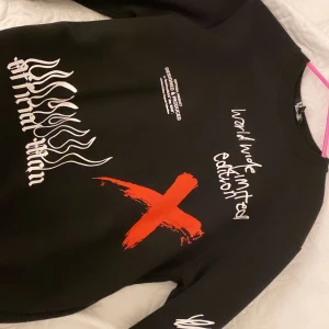 Tracksuit - Tracksuit från boohoo. Kommer med matchande byxor oxå.