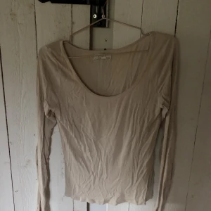 Långärmad  - Beige långärmad från lindex