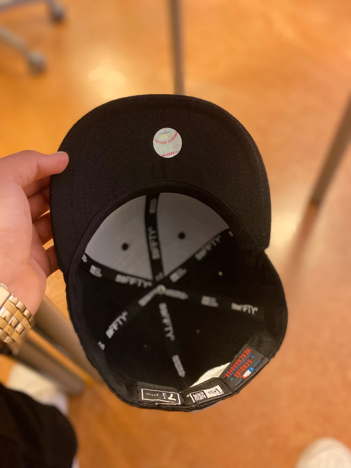 genuine merchandise cap - 90