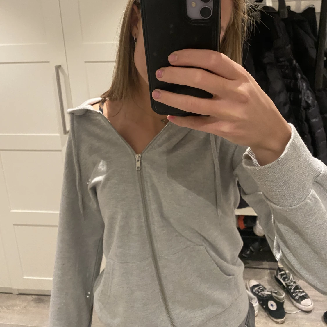 Grå ziphoodie  - 90