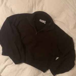sweatshirt - Från weekday stl xs, 100% bomull