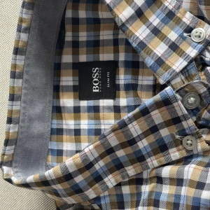 Skjorta  - Boss skjorta 