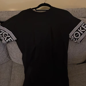 Kenzo tröja - 7/10 använd förut ligger ba i kaderobben nu