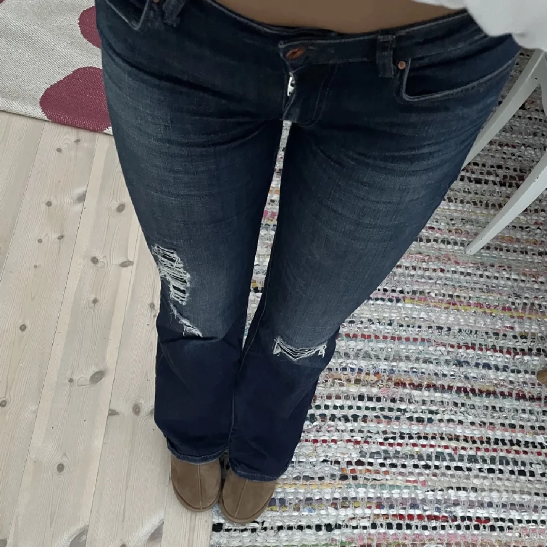 Mörk blå bootcut jeans - 90