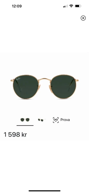 Rayban - Rayban Solglasögon (endast använda 1 gång) - säljes då jag inte tyckte de passade mig så bra. Skickas mot spårbar frakt för 66kr. Original pris: 1598kr (sista bilden är lånad)