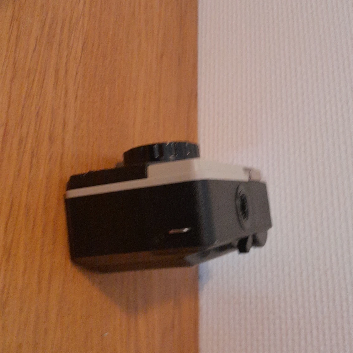 INSTAMATIC CAMERA 77X - 90