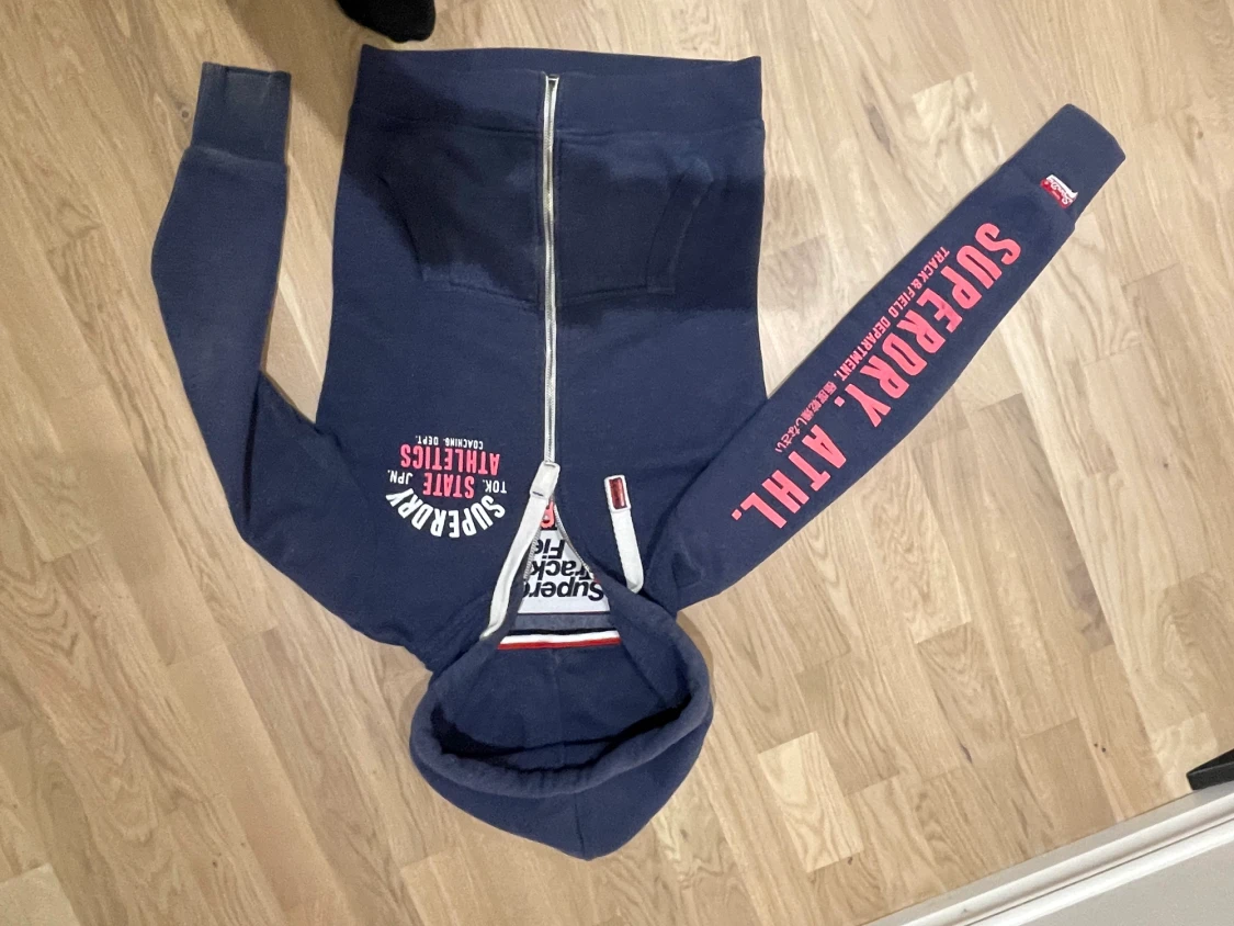 Superdry kofta Small - 90