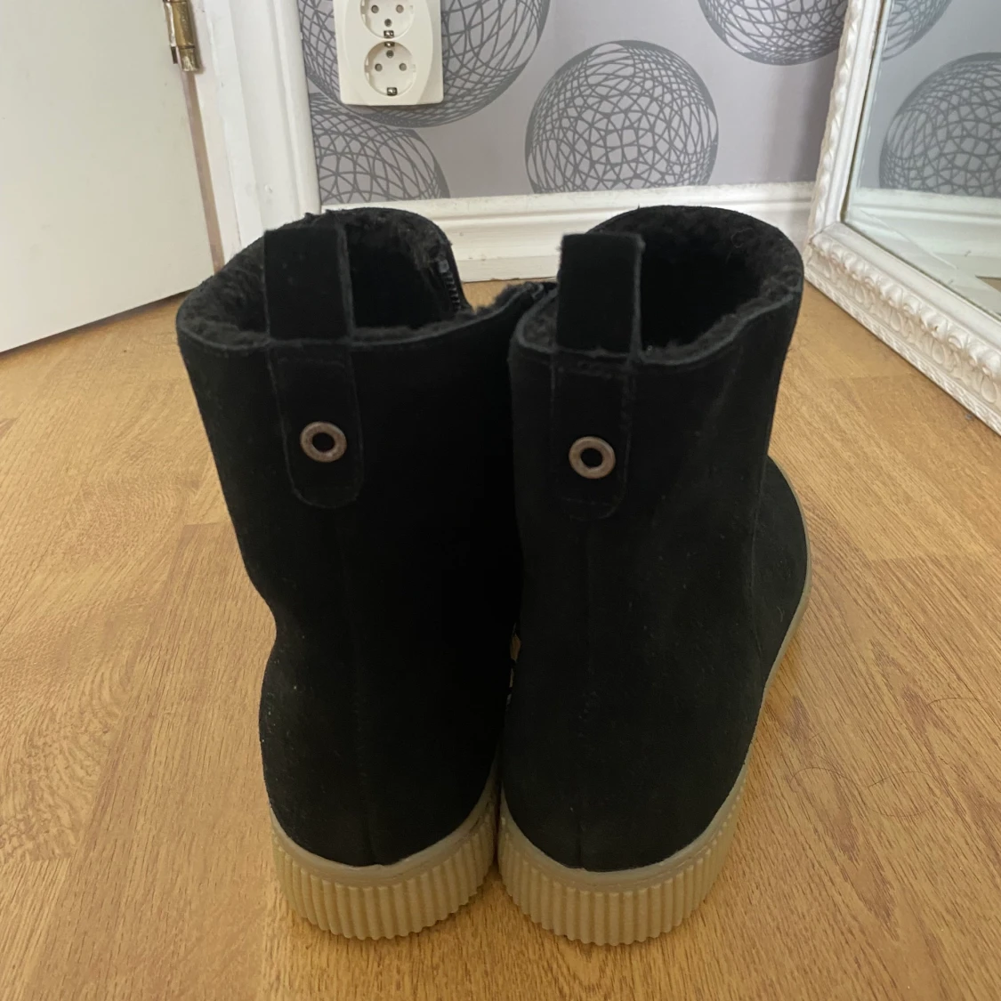 Helt oanvända vinterstövlar  - 90