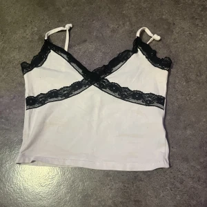 Linne - Säljer detta linne för ja inte använder de. Bra skick aldrig använd