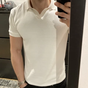 Zara Pike - Storlek S