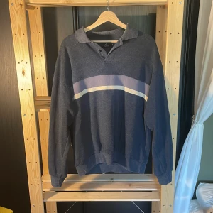 Vintage tröja med krage - Superfin vintage tröja med krage i fint material 