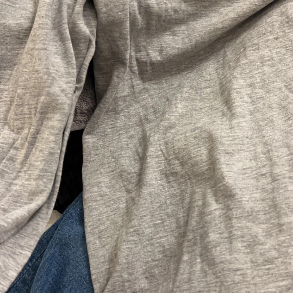 grå långärmad tröja - 90