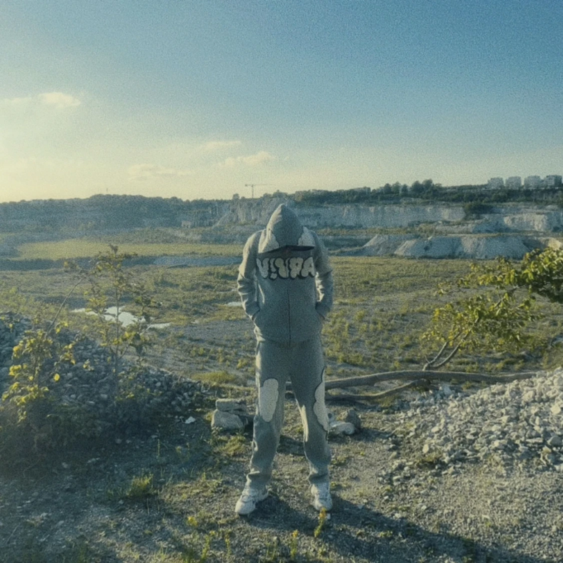 Vivra 100 Tracksuit  - 91