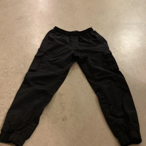 Jordans byxor  - Har inte använt dem så mycket men köpte dem några månader sedan