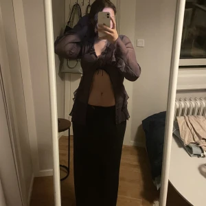 Tröja / blus  - En snygg blus 👌🏽 Aldrig använd ✔️✔️