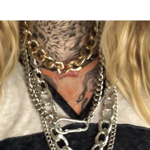 Guldig kedja - Bra skick knappt använd