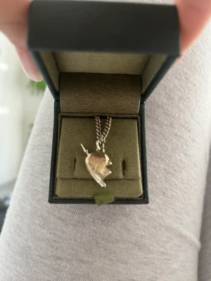 Maria Nilsdotter halsband - Marianilsdotter halsband i längd 40 , box ingår 🥰