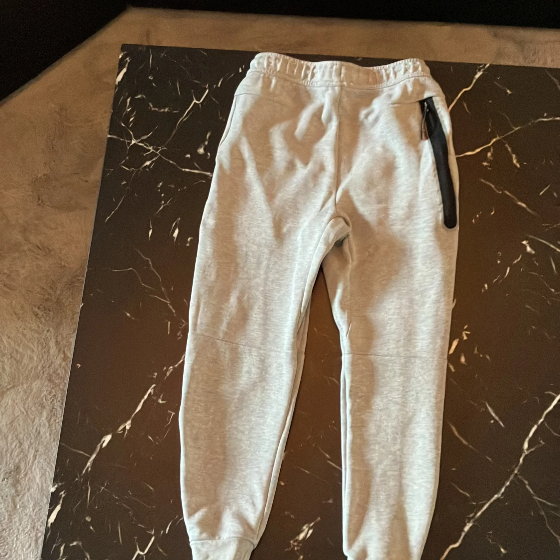 Nike tech gråa  - 90