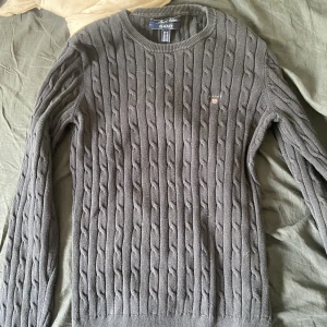 Gant tröja  - Säljer en gant tröja i ny skick 