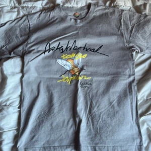 Cactus Jack t-shirt - Säljer en Cactus Jack t shirt som endast blivit använd typ 2 gånger, är lite oversized på mig så går deffinetivt använda om man har L också.