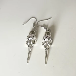 Trendiga örhängen🌟 - Jättesnygga trendiga örhängen, perfekta nu under sommaren🌟  Lagerstatus : 5+  