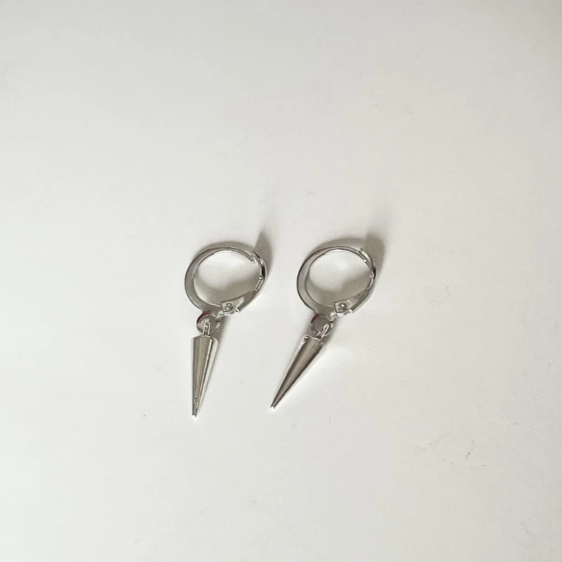 Trendiga örhängen🌟