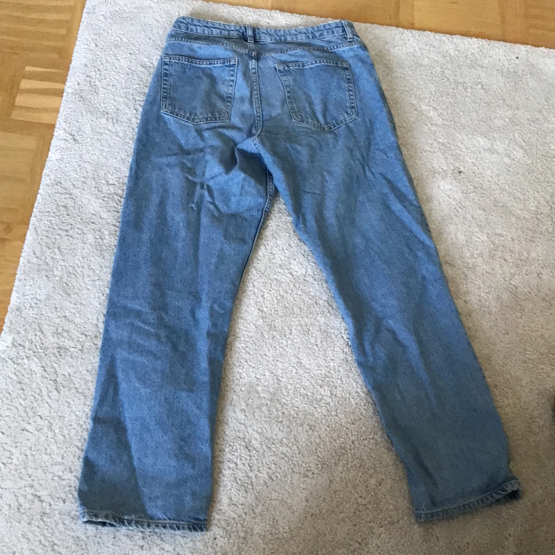 Jeans ljusblå loose fit - 90