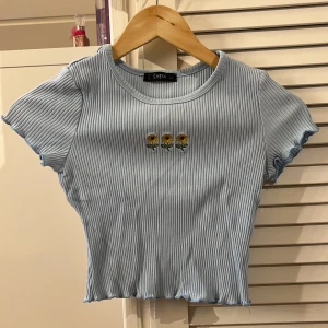 Gullig blå magtröja🌻 - Betalning sker via köp nu🥰 Köparen står för frakten💗