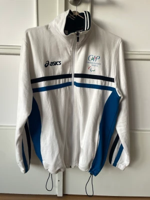 fin vit asics tröja med dragkedja - Mycket bra skick