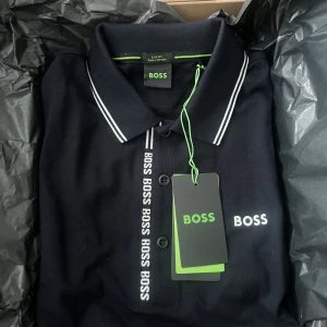 Boss tröja - Äkta boss tröja köpt för 1389kr, aldrig använd eller testad. Prislapps och låda finns kvar.