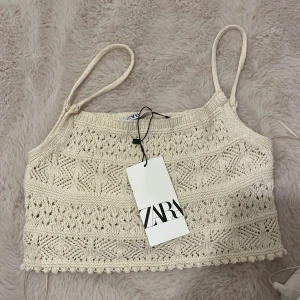 Stickad topp  - Helt slutsåld och går inte att få tag på, aldrig använd 