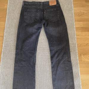 Inprincip helt oanvända Levis jeans 501 / storlek W32 / L32  Nypris : 1200kr 