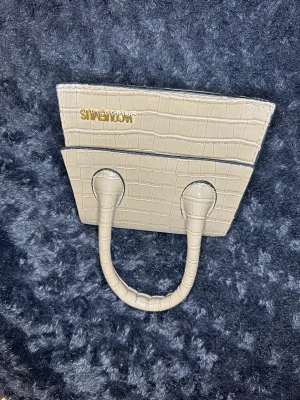 jacquemus väska - Aldrig använt! Jätte bra skikt 