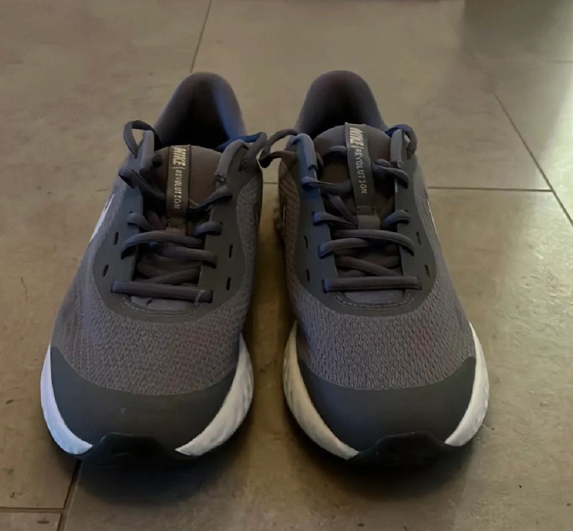 Nike revolution springskor - 90