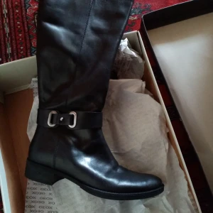 Geox - Använda en gång Orginalbox finns Köpta på Zalando 