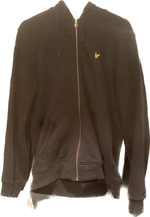 En svart Lyle and scott zip hoodie som är i fint skick