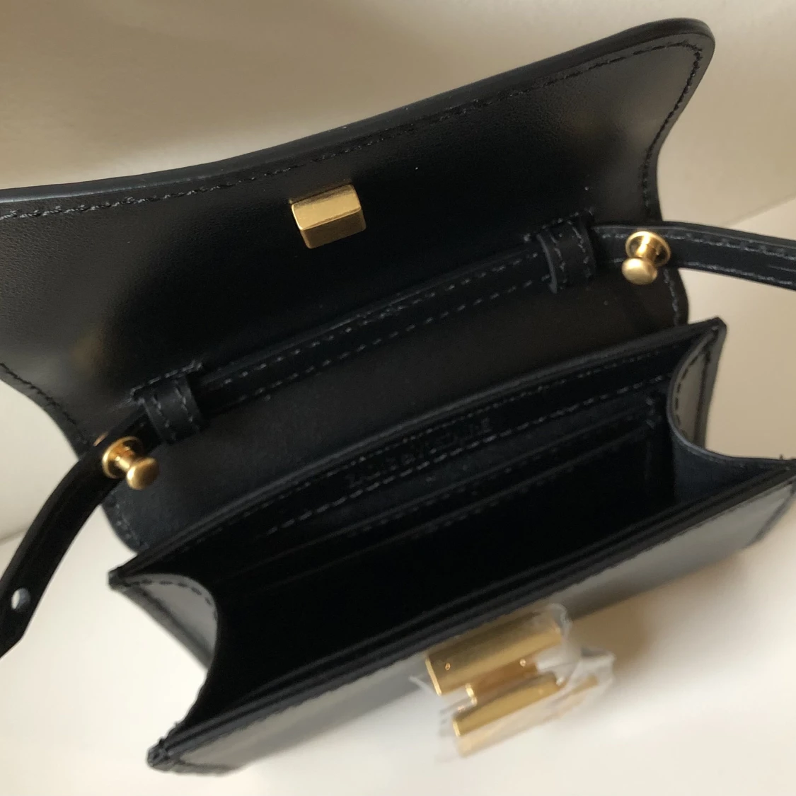 Zadig & Voltaire väska - 90