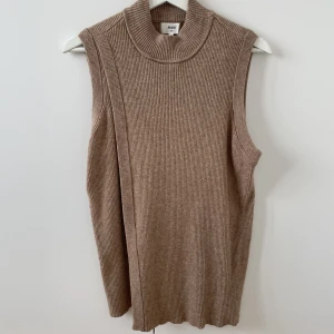 Tröja - Superfin stickad armlös topp