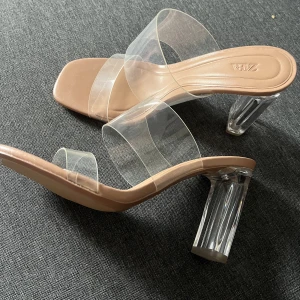 Fina skor - Skor från ZARA, endast provade. Storlek 36. 