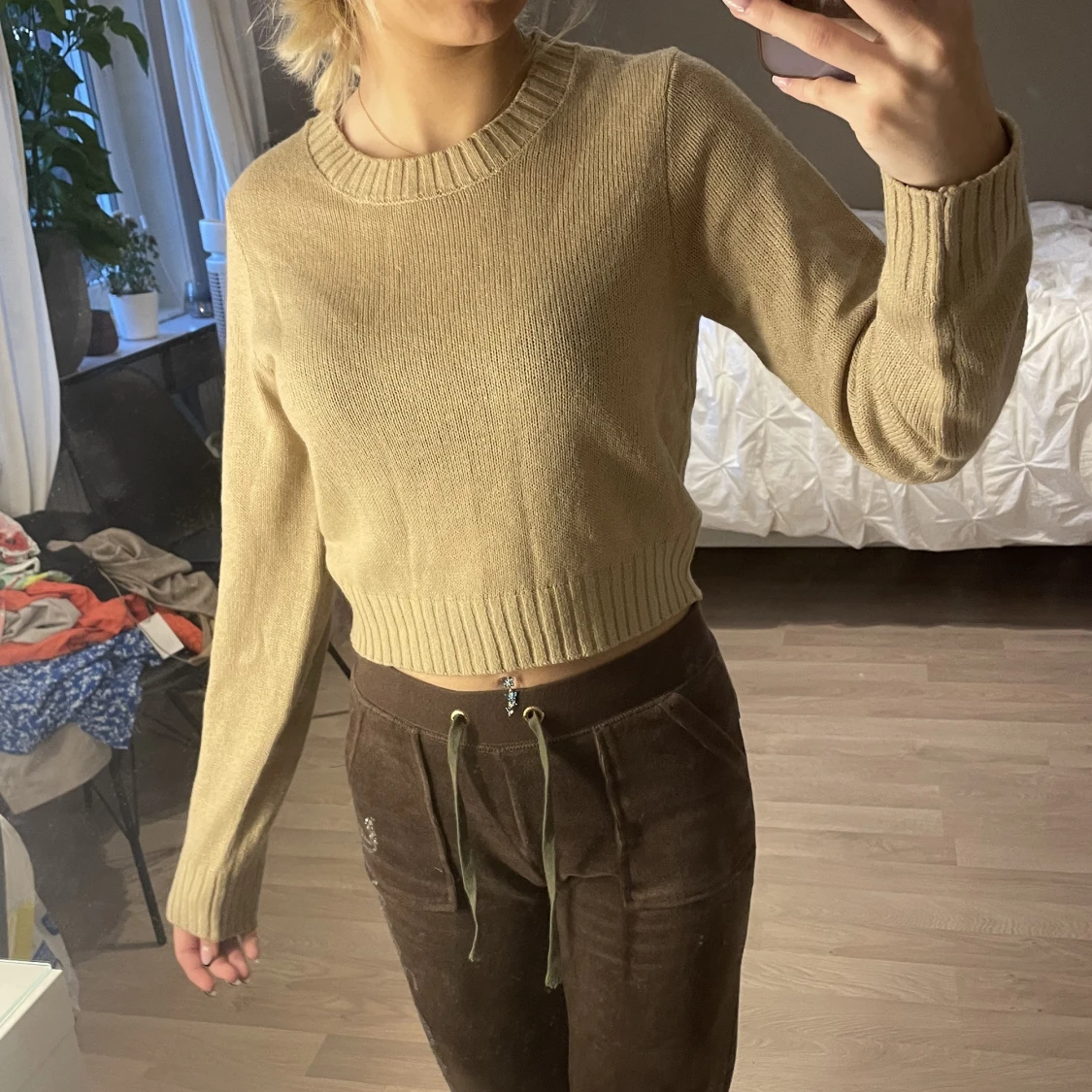 Brun/beige tunnstickad långärmad  - 90