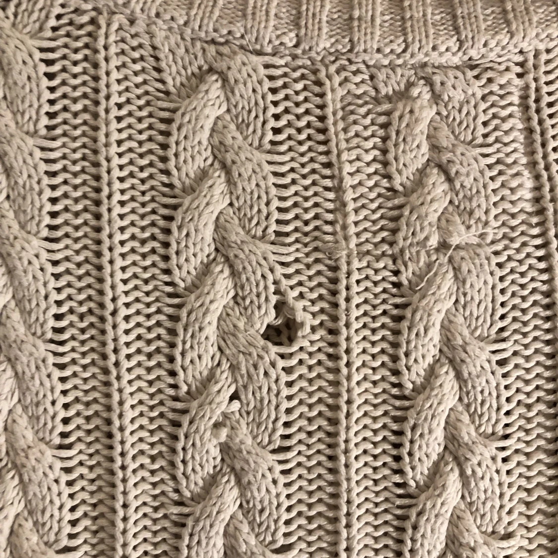 Stickad tröja  - 91