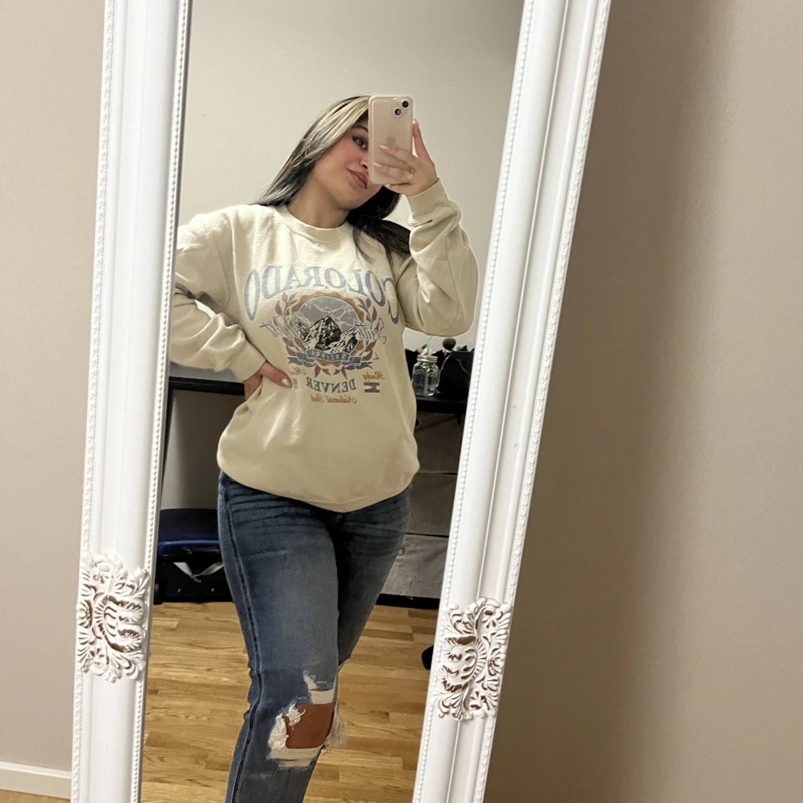 Sweatshirt och jeans 🧸