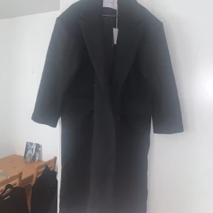 Oanvänd rock - Stor passform helt oanvänd med prislappen kvar 