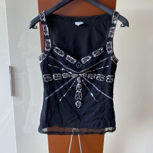 Topp med paljetter - Superfin topp som blivit för liten 🥲 