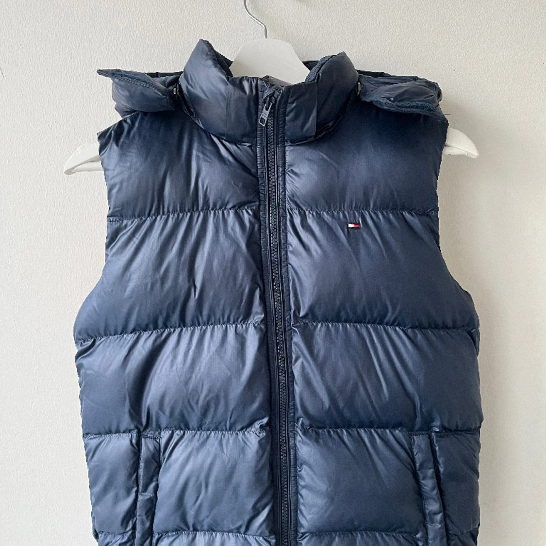 Tommy Hilfiger väst - 90