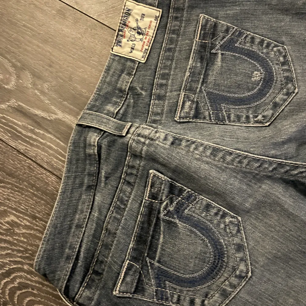 Utan några defekter, skriv gärna för fler frågor 🥰. Jeans & Byxor.