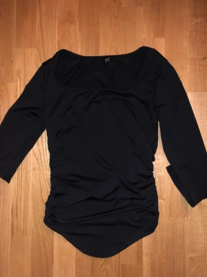 Långärmad tröja - Använd endast 1 gång 