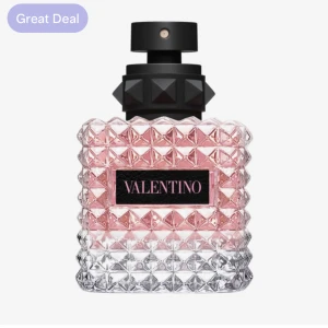 Valentino parfym  - Säljer denna då jag köpte fel och inte kunde lämna tbx då jag redan öppnat den. Använt några gånger. Ord pris 1250kr