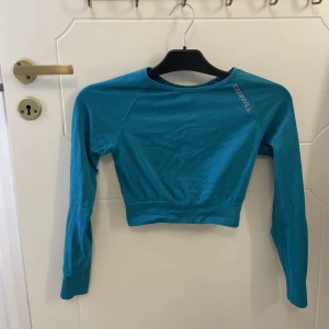 Träningstopp - Träningströja från icaniwill. Så fin turkos färg!