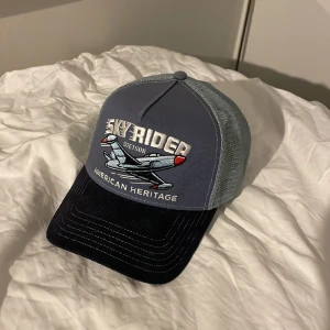 Stenson keps  - Säljer min Stetson keps då jag inte vill ha den längre. Inget slitage eller spår av användning då jag inte använt det mycket alls.